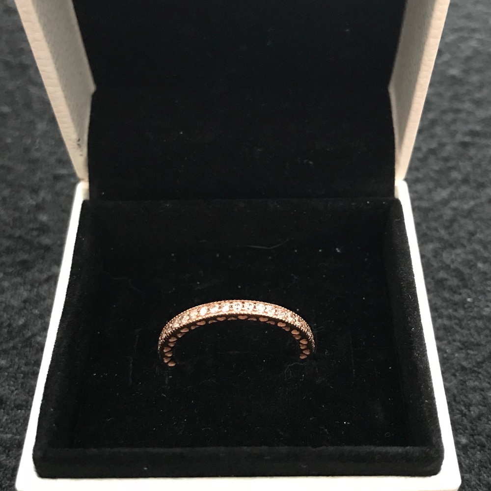 Hearts of Pandora Sz 7